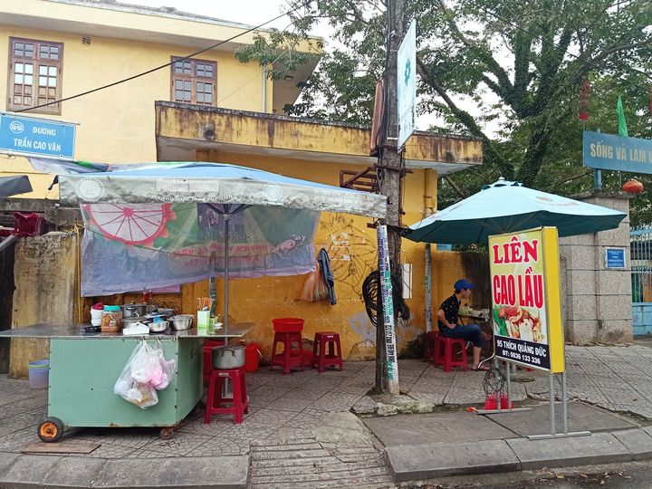 Chợ Hội An às 6h: o mercado que acorda antes dos turistas — e o cao lầu que ninguém te conta