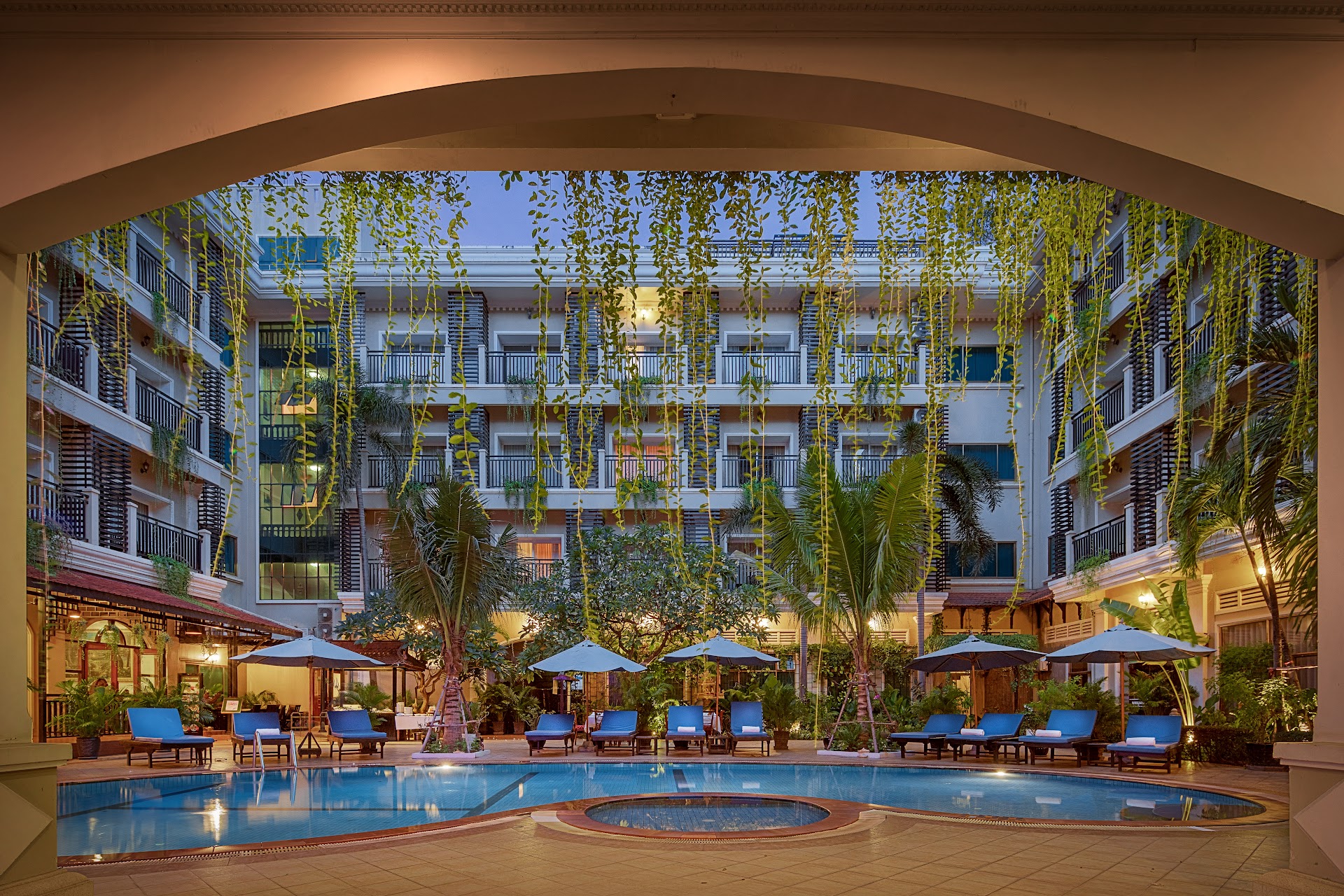 ANGKOR LAND URBAN BOUTIQUE