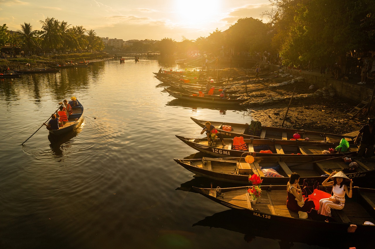 O prato que só existe em Hội An — e por que nenhuma outra cidade do mundo consegue copiar