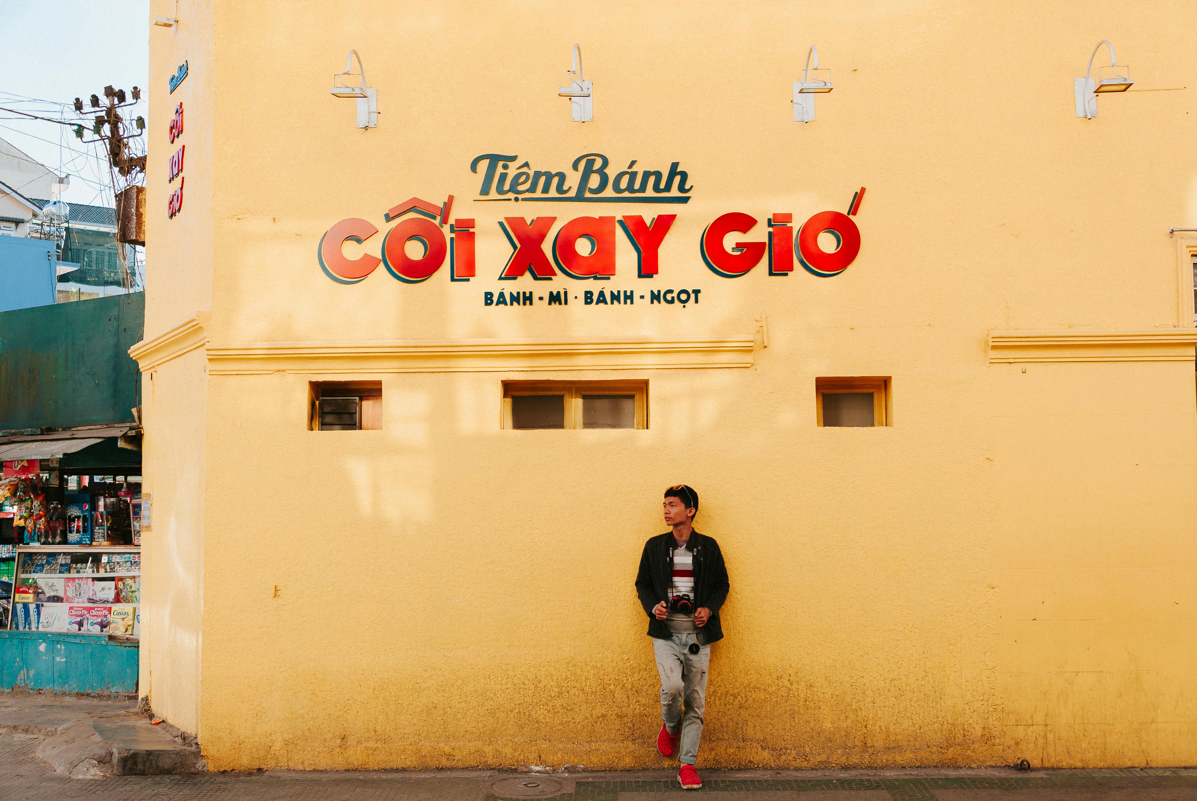 O mercado que acorda antes do sol: o café da manhã que Hoi An esconde dos turistas