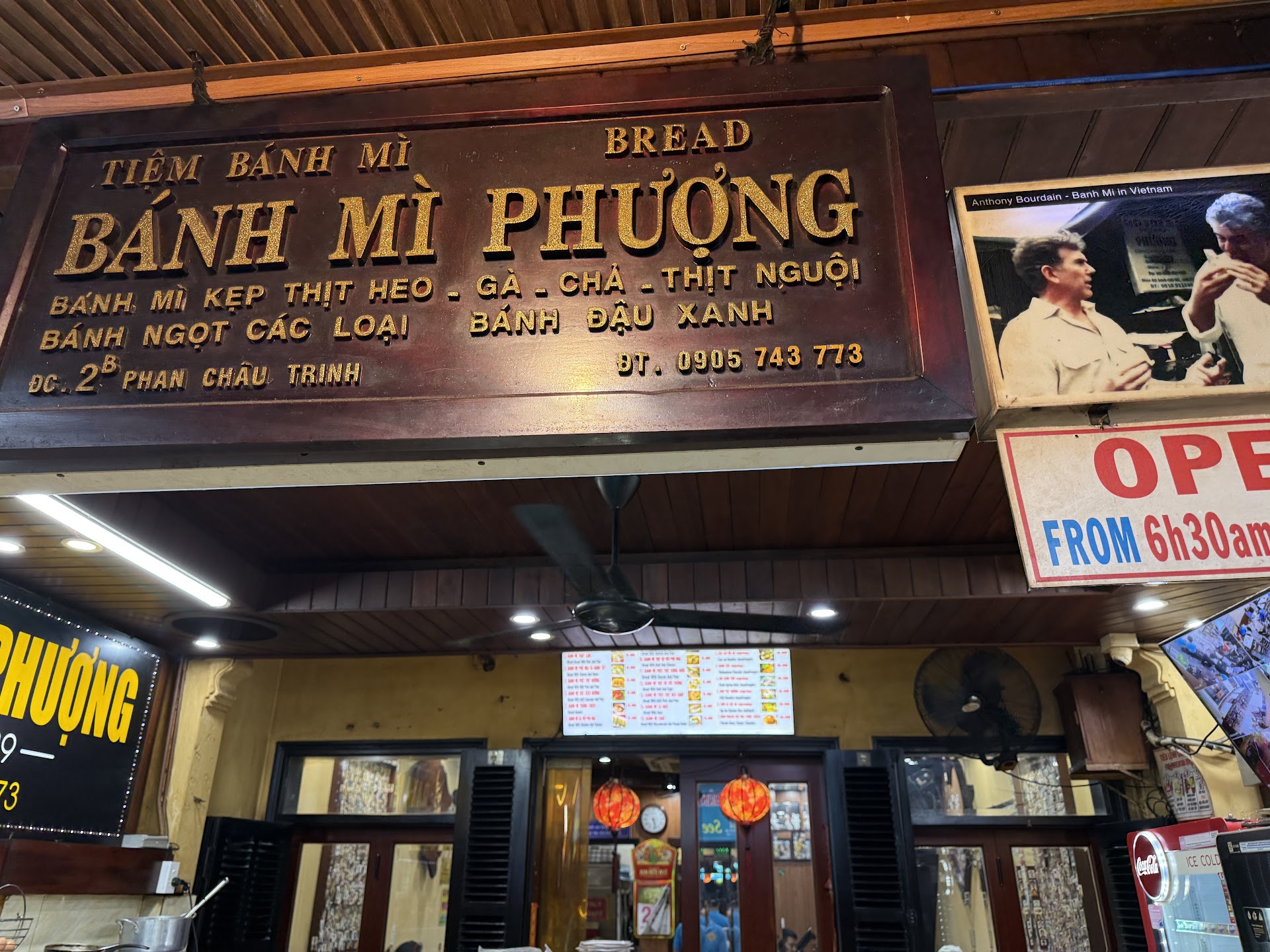 O café da manhã mais gostoso do Vietnã está nessa rua esquecida de Hội An