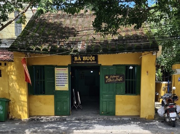 O café da manhã mais gostoso do Vietnã está nessa rua esquecida de Hội An