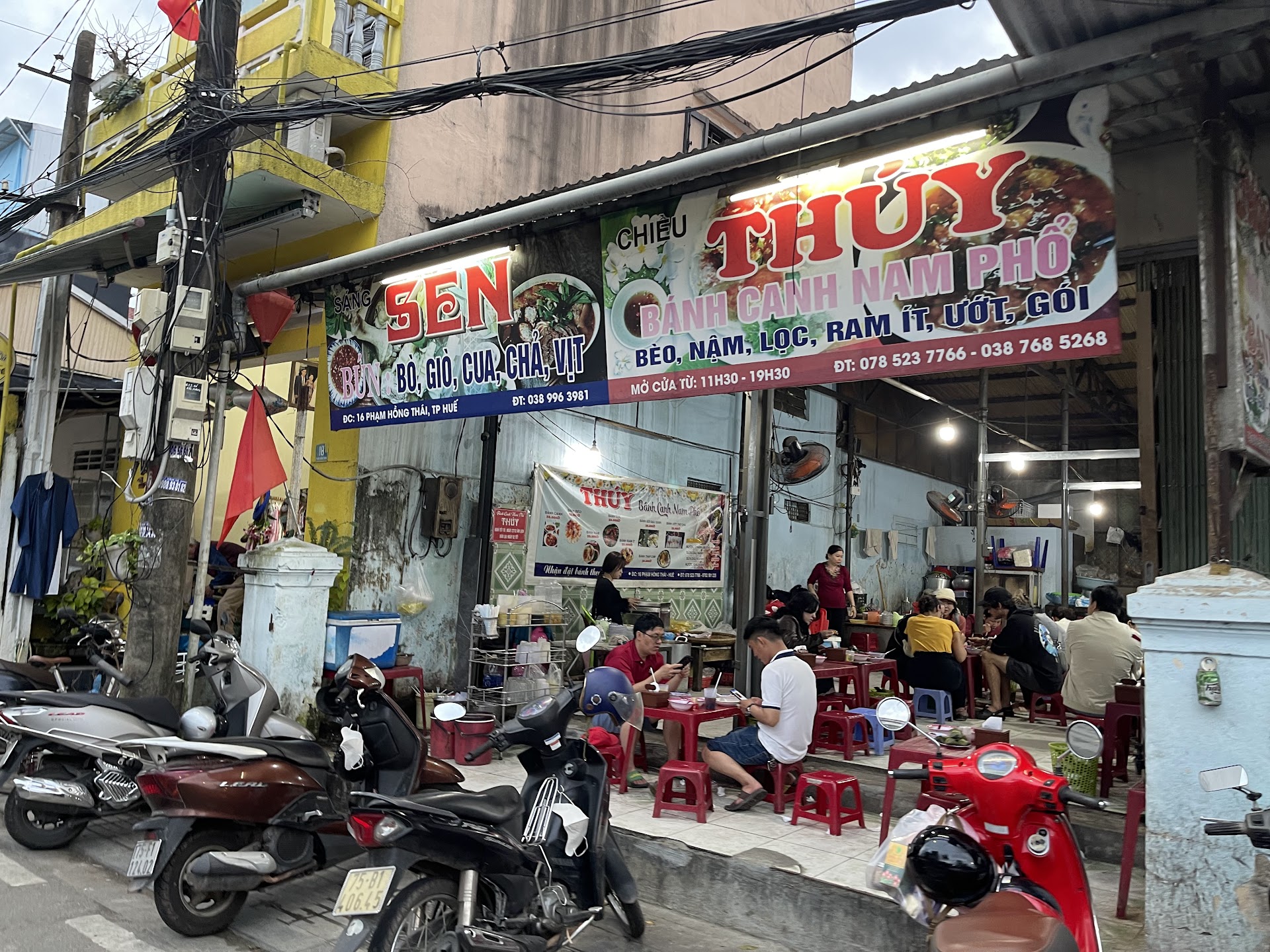 O café da manhã mais denso do Vietnã fica em Hué — e quase ninguém te conta