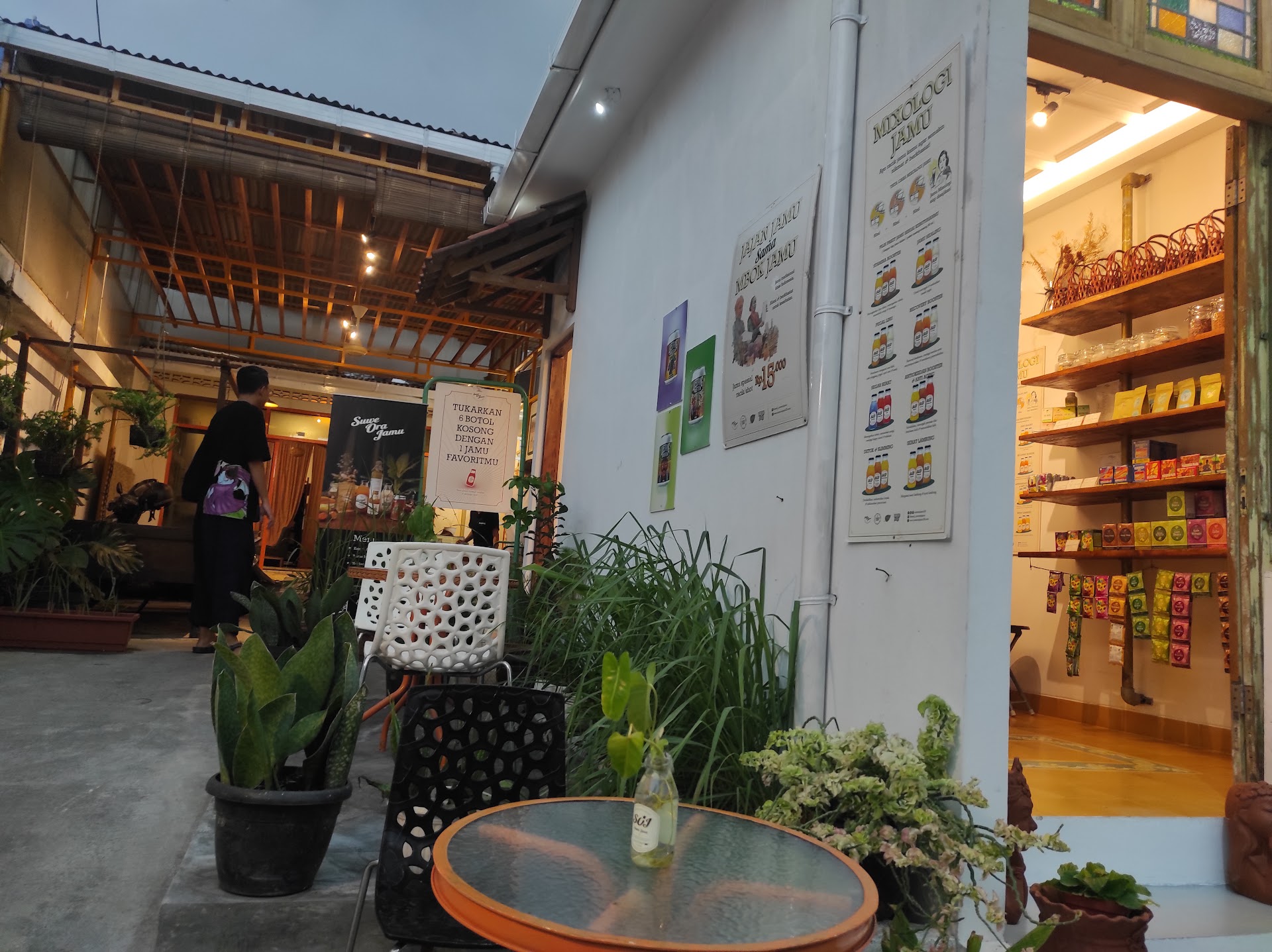 Mercado Beringharjo ao Amanhecer: o cheiro de gudeg que acorda Yogyakarta