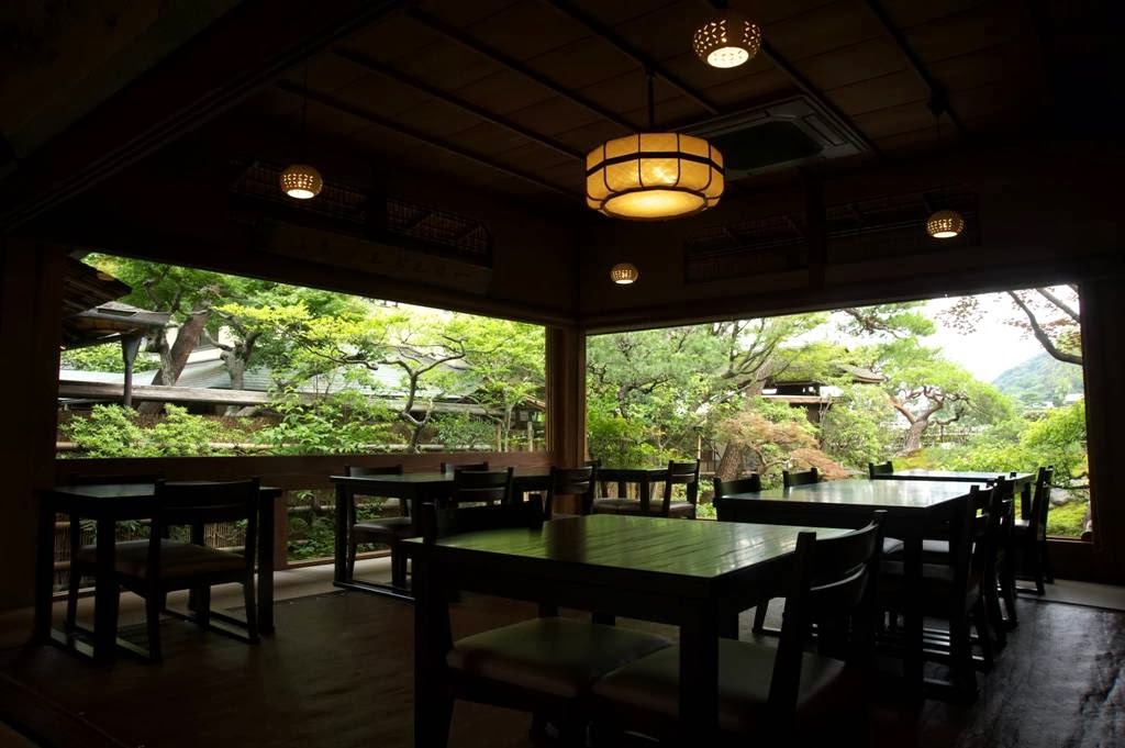 O mercado mais antigo de Kyoto que ninguém te manda visitar (e o tofu que vai mudar tudo)