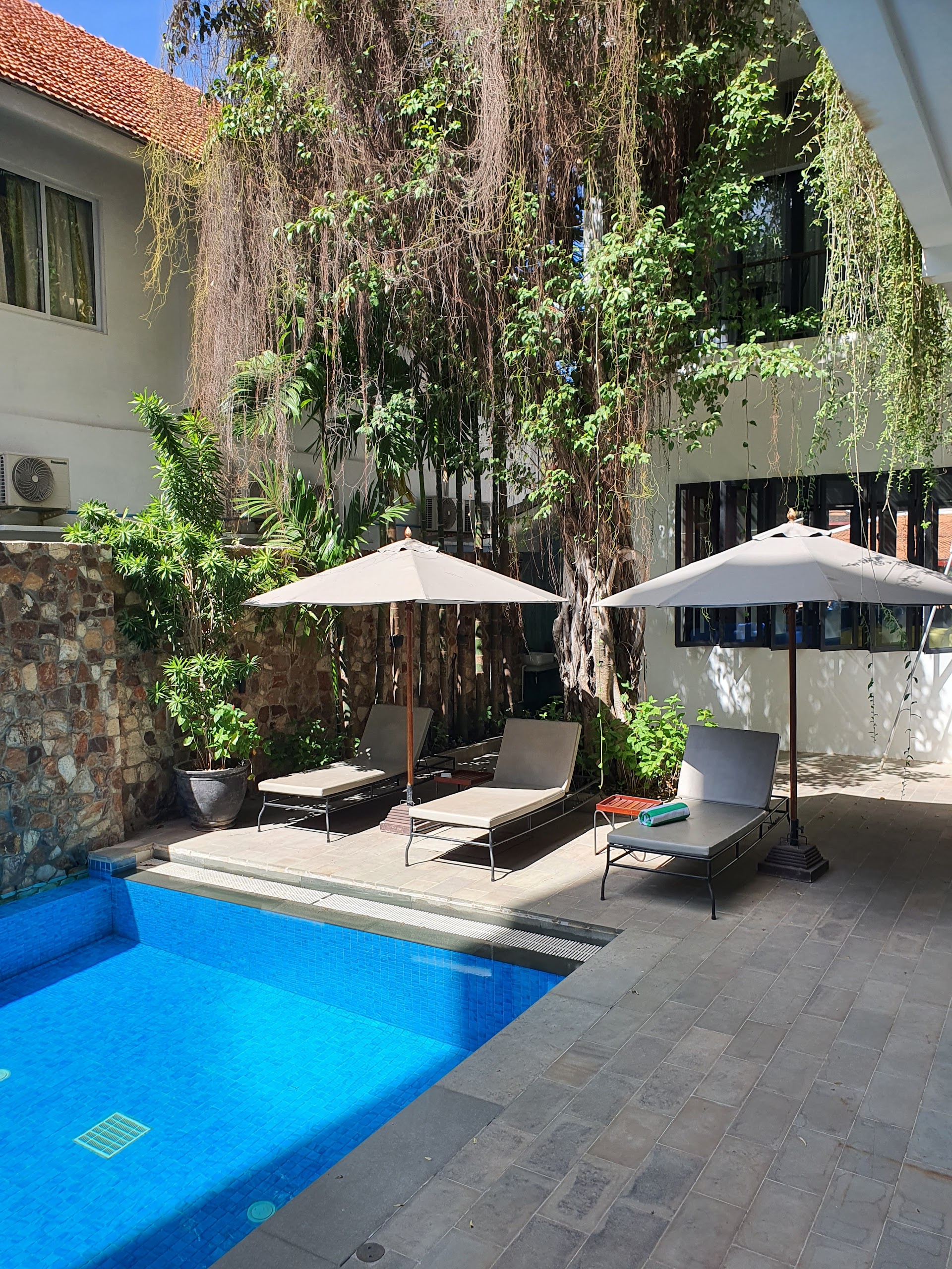 Royal Crown Hotel & Spa
