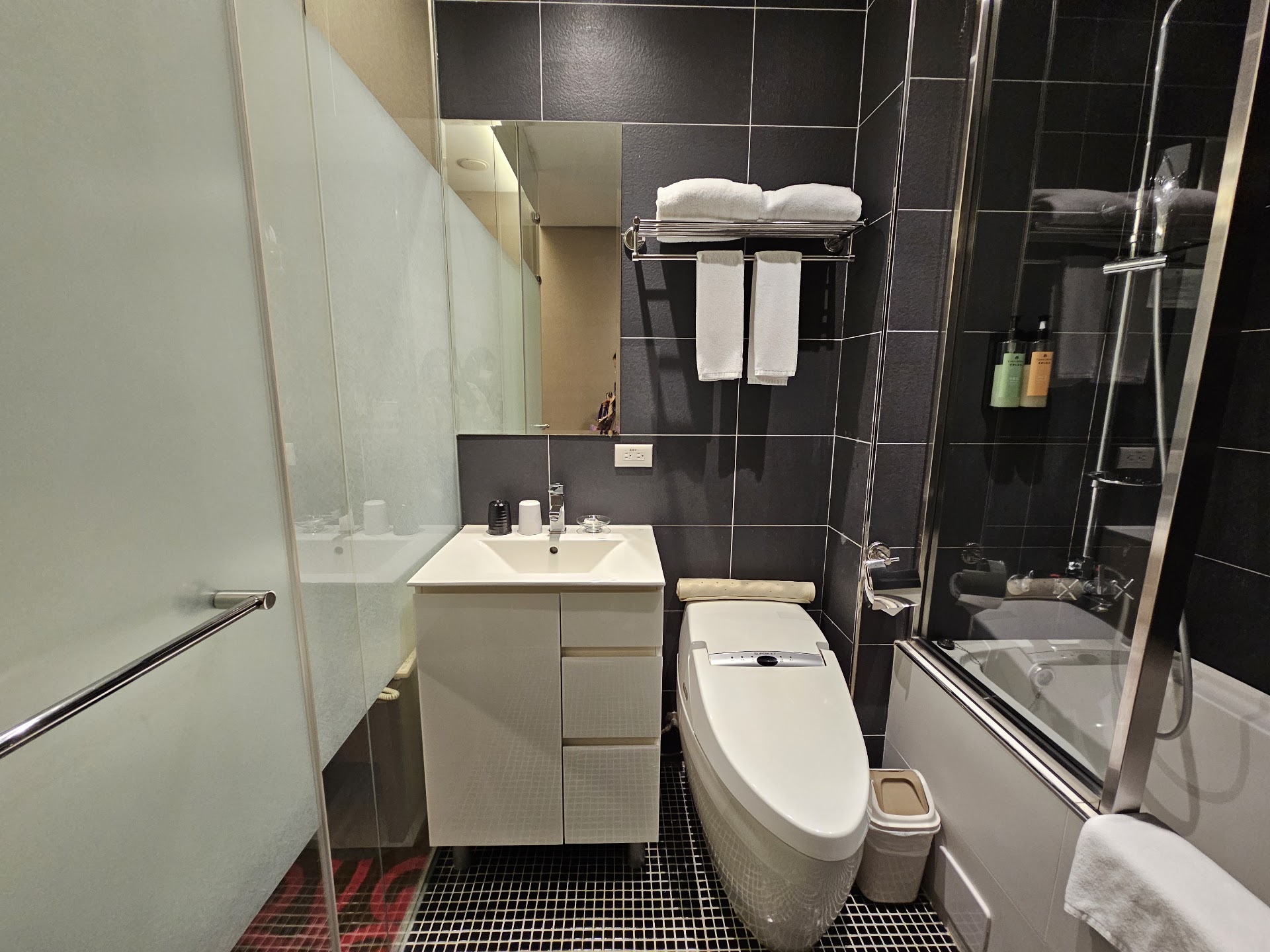Miramar Garden Hotel