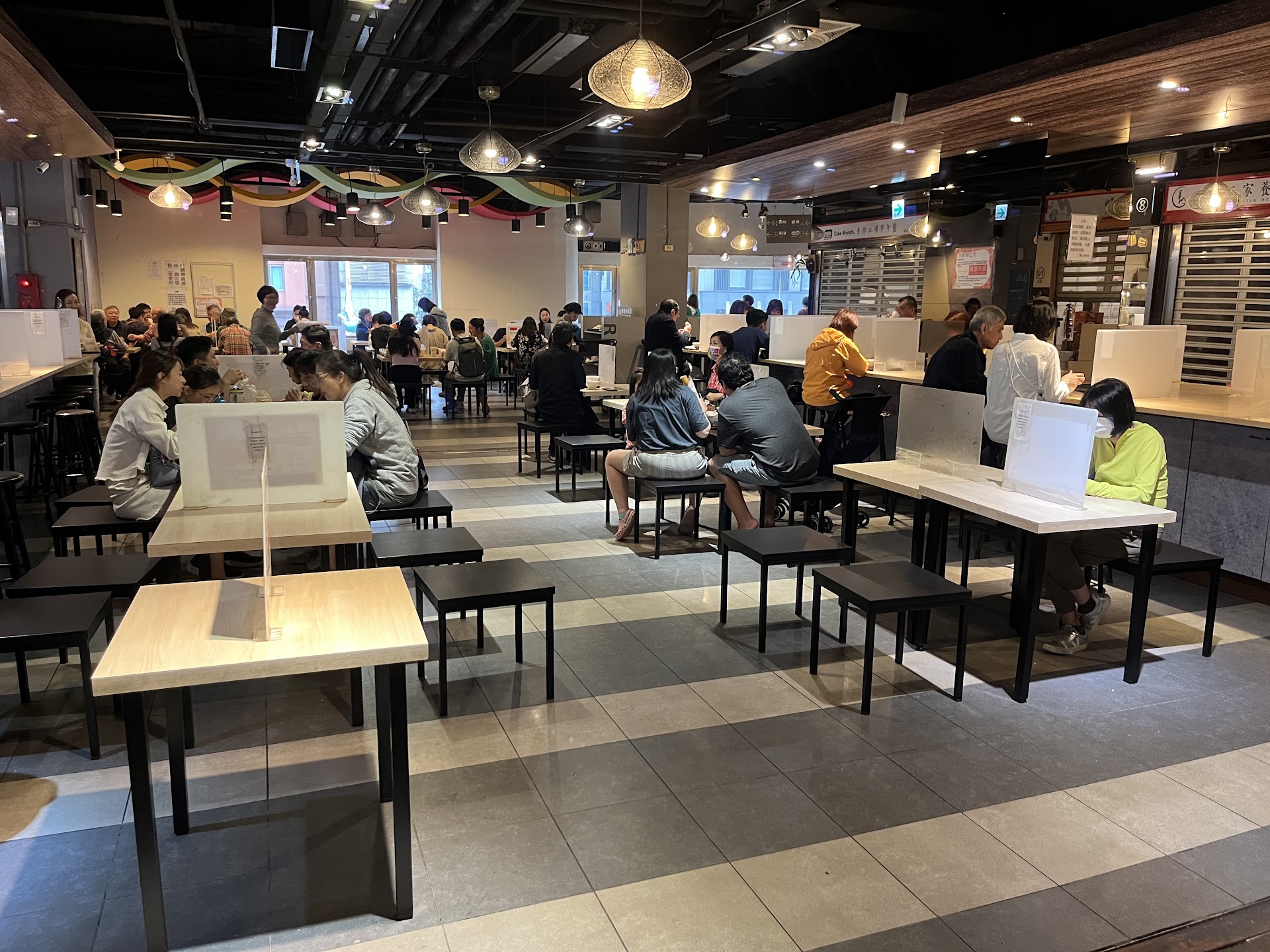 Tainan, Mercado Dongmen: manhã de dan bing e leite de soja quente que os turistas não encontram no mapa