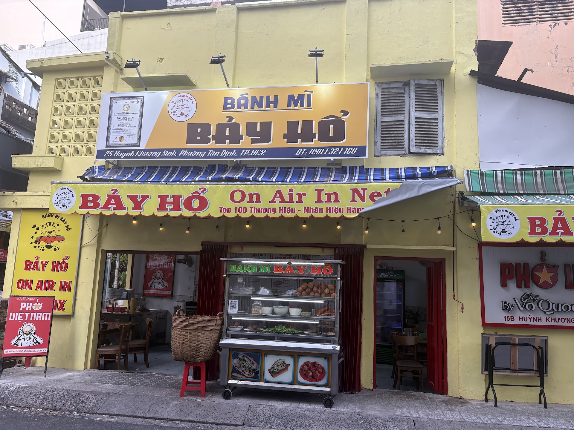 Bánh Mi Vietnamita: O Sanduíche de Saigon que Conquista o Mundo