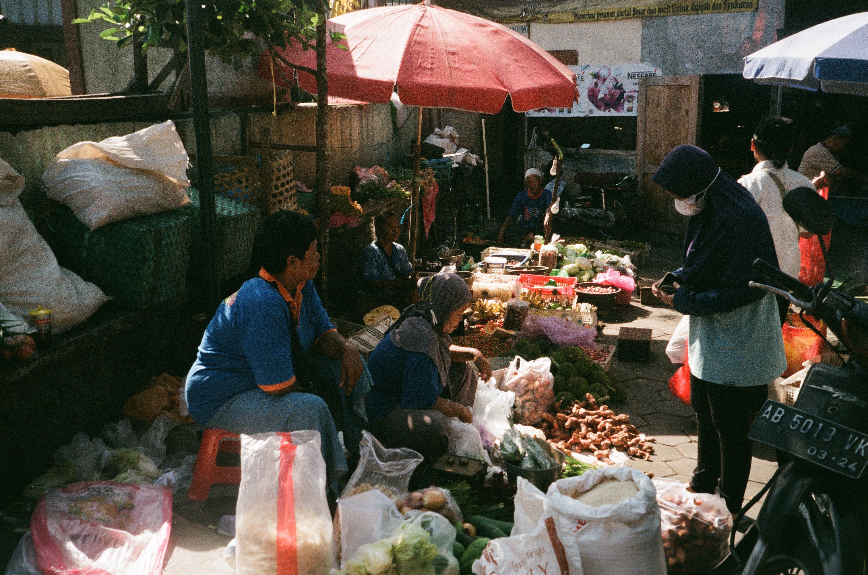 Pasar Beringharjo de manhã: onde o gudeg de panela de barro acorda Yogyakarta antes das 7h